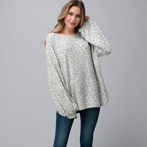 NWT Leopard Puff Sleeve Top